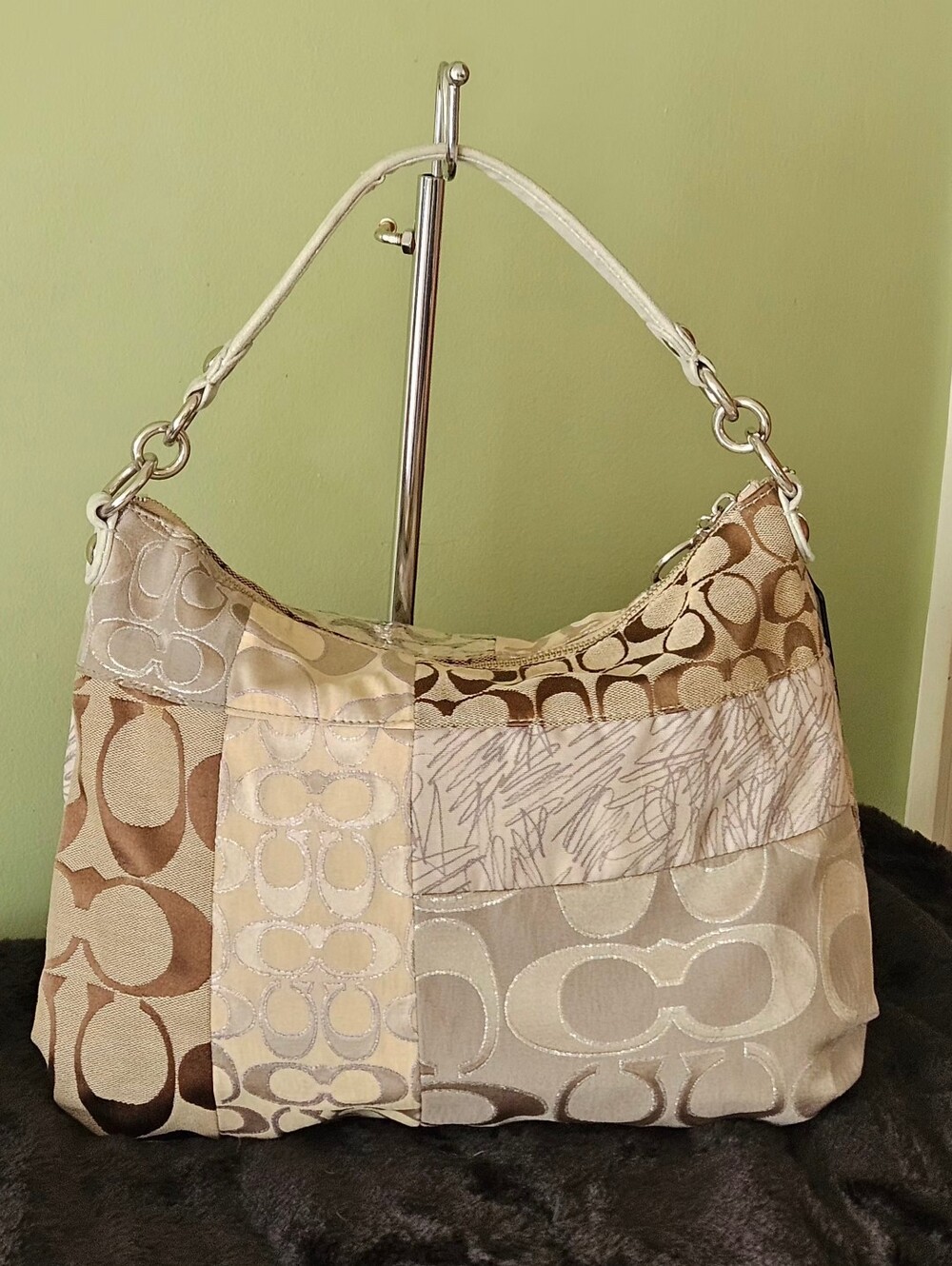 COACH RARE 2011 POPPY PATCHWORK SWING HOBO - Picture 10 of 10